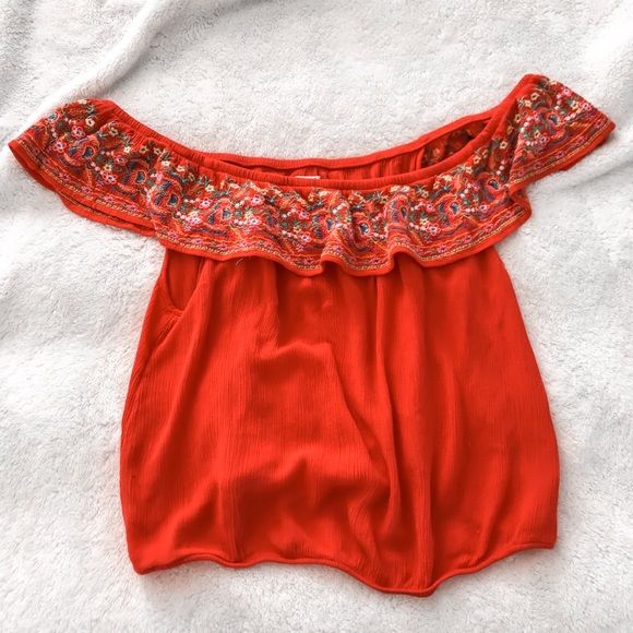 Arizona Jean Company Tops - off the shoulder top